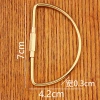 Brass D-shaped buckle, metal U-shaped keychain, multi-functional pure copper outdoor keychain, D-shaped ring buckle, luggage accessories Application Scenario